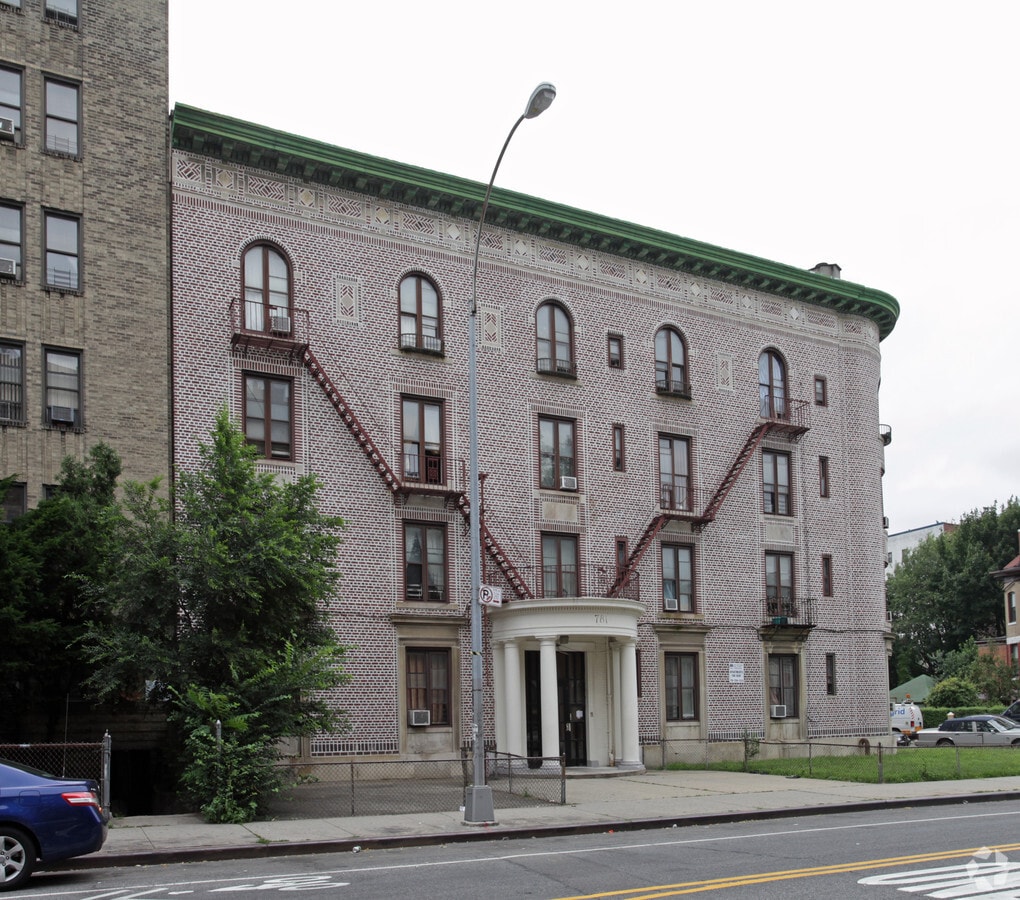 781 Ocean Ave - 781 Ocean Ave Apartments