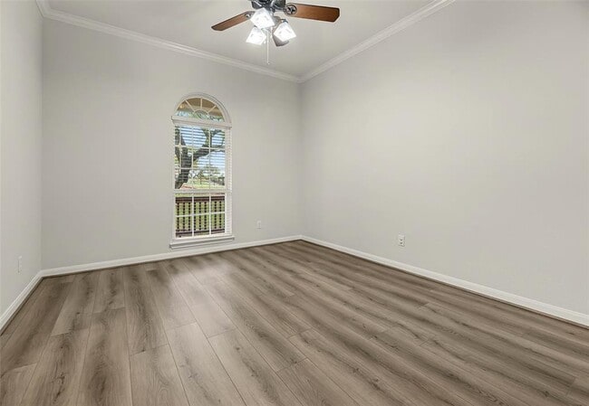 Photo - 2220 Comal Springs