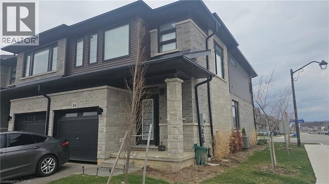 Photo - 461 Blackburn Dr