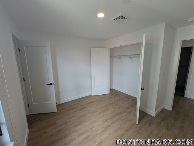 Photo - 199 Gardner St Unit 404