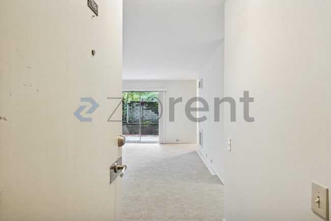 Photo - 365 Perkins St