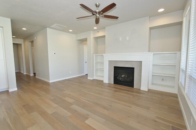 Photo - 2174 E Mendota Dr