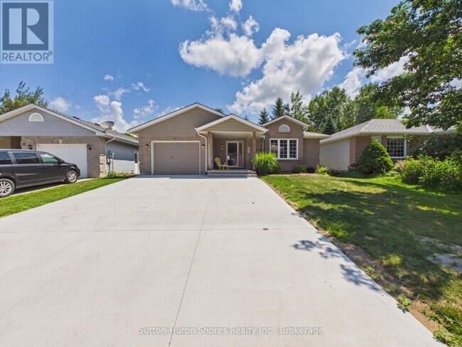Photo - 14 Eastgate Dr