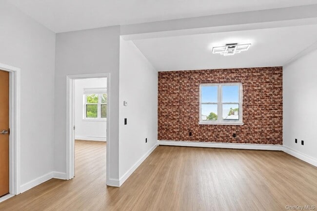 Photo - 20 S Broadway Unit 305