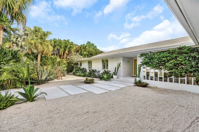 Photo - 250 Knollwood Dr