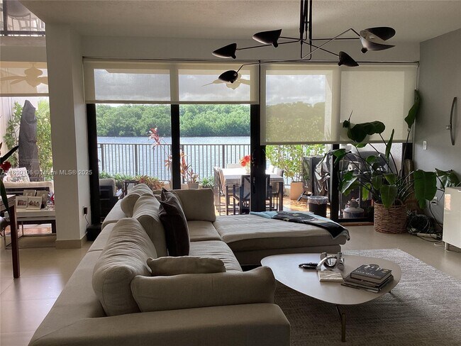 Photo - 460 Poinciana Island Dr