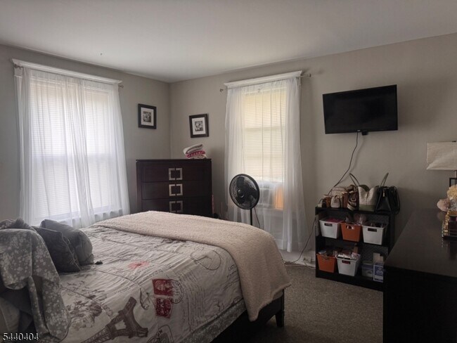 Photo - 27 Somerset St Unit 2