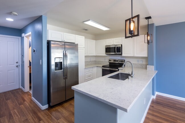 Building Photo - 91-1035-1035 Kaipalaoa St