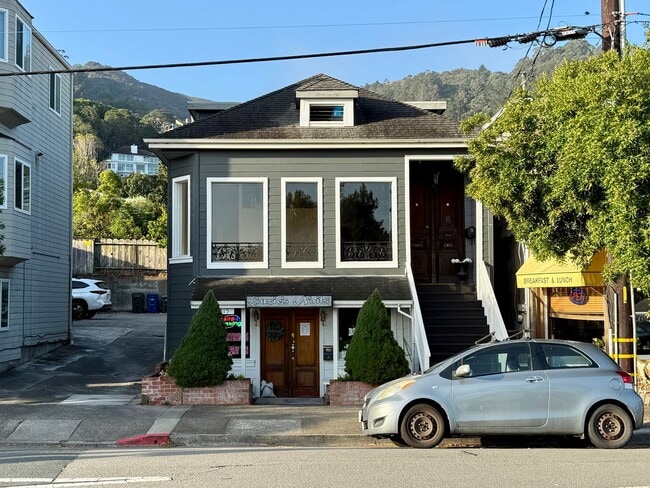 Building Photo - Gorgeous studio for rent in Sausalito! Unit B