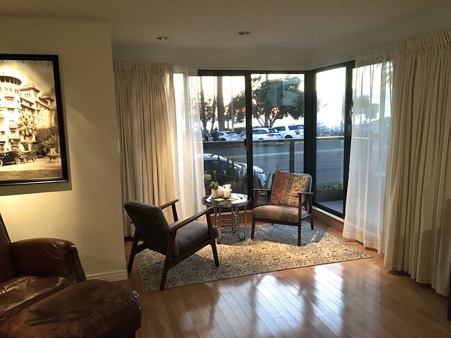 Building Photo - 833 Ocean Ave Unit 101