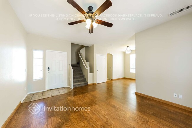 Photo - 1935 N Lazona Dr