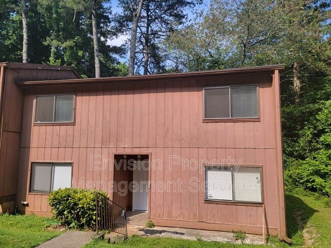 Photo - 966 Pine Hollow Rd