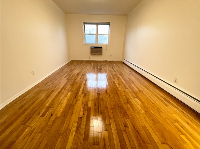 4305 49th St Unit 2