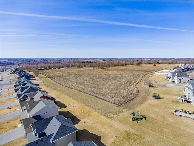 Photo - 1582 Edgebrook Ln