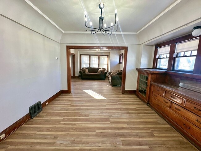 Building Photo - 830-832 W Nash St. (Duplex) Unit 832