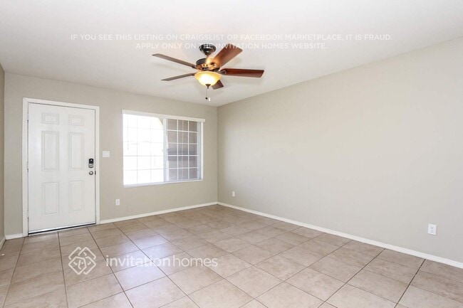 Photo - 2837 W Grovers Ave