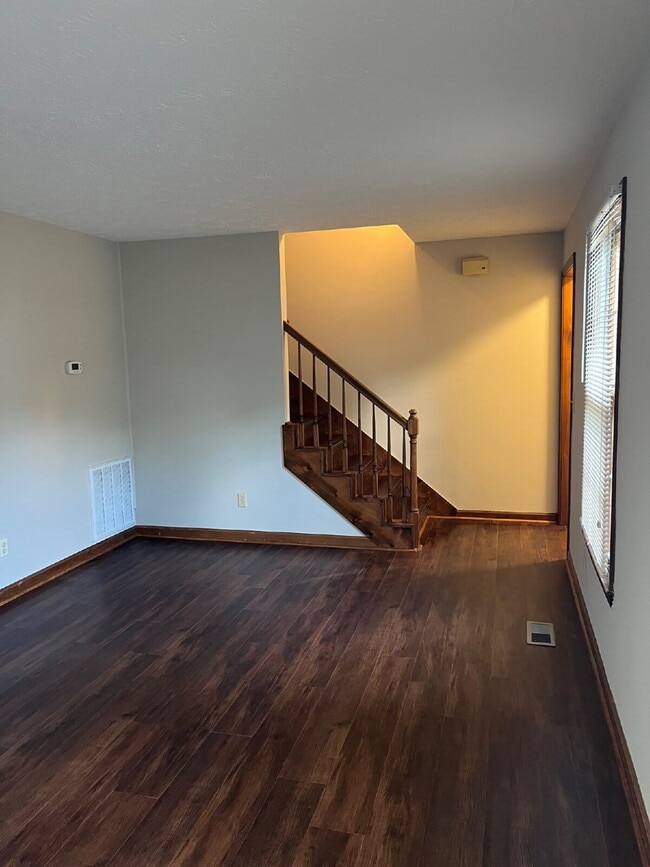 Photo - "Charming 3-Bedroom Retreat in Nashville – Spacious 1,149 Sq Ft with 1.5 Baths!"