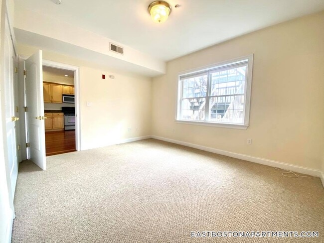 Photo - 661 Bennington St Unit 2