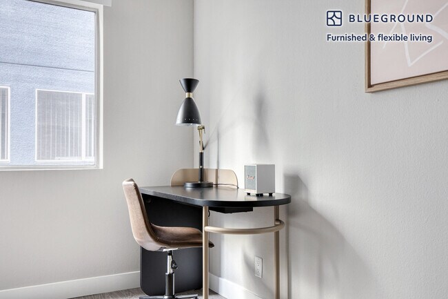 Photo - 737 S Kingsley Dr Unit FL2-ID588