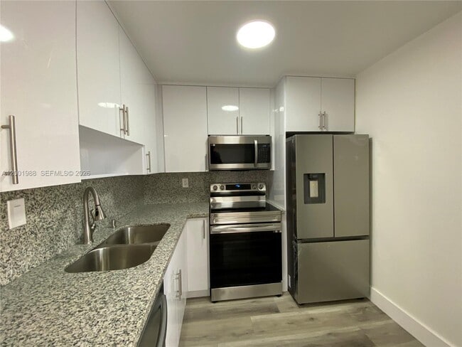Photo - 9320 Fontainebleau Blvd Unit 301