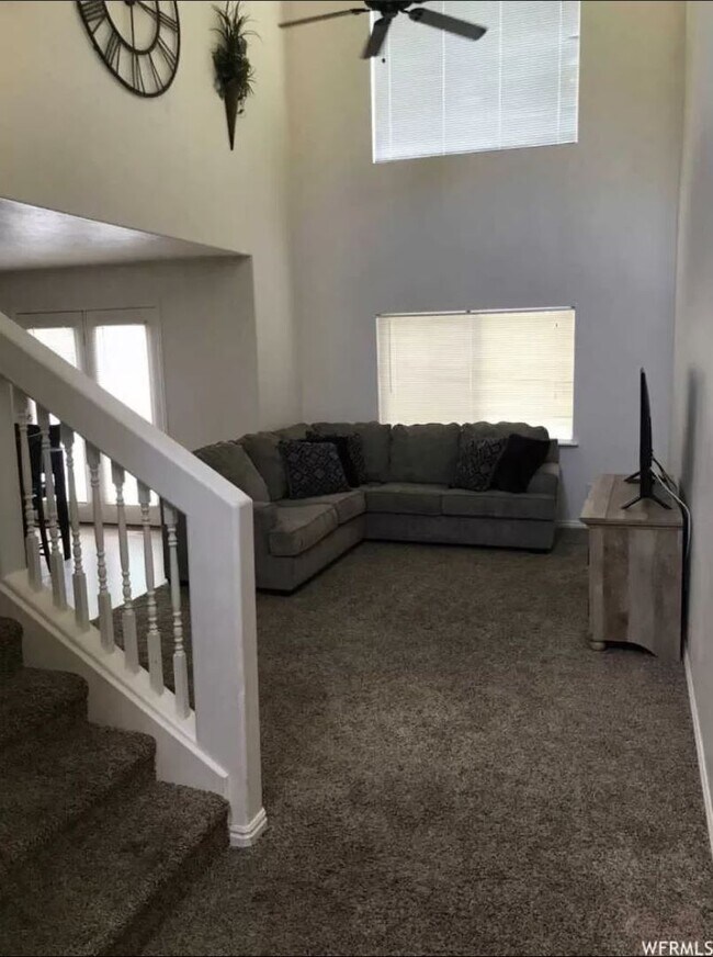 Photo - 1029 N Plaza Dr