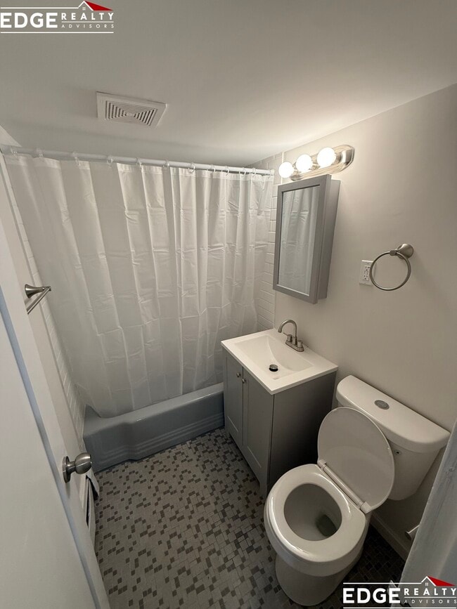 Photo - 1105 Lexington St Unidad 2