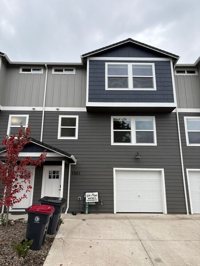 Building Photo - 7861 Houston Lp Unit B