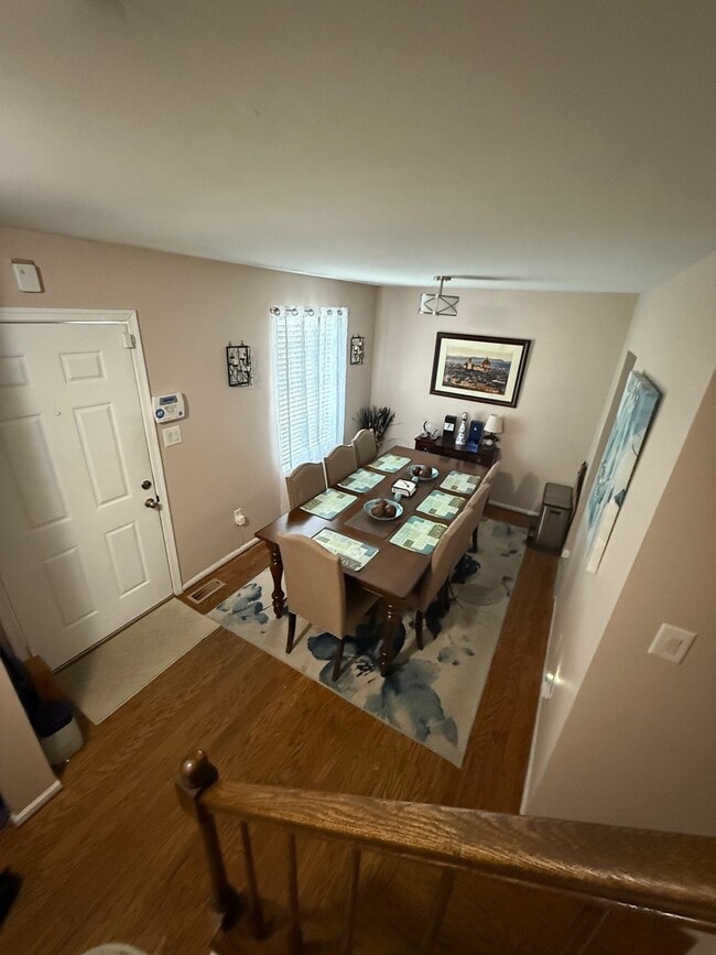 Photo - 6264 Ducketts Ln