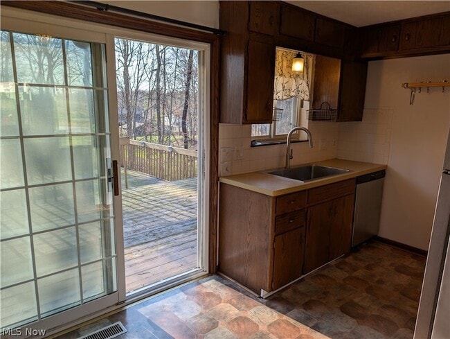 Photo - 3792 Baumberger Rd Unit 3796