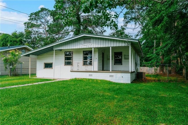 Photo - 100 Esplanade Ave