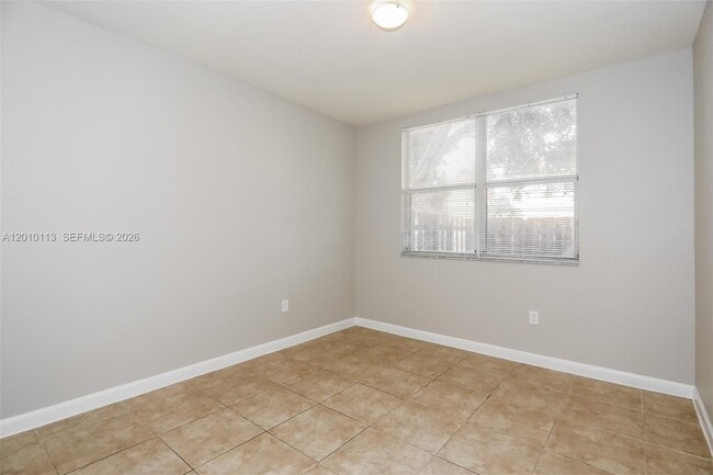 Photo - 1495 NE 33rd Ave