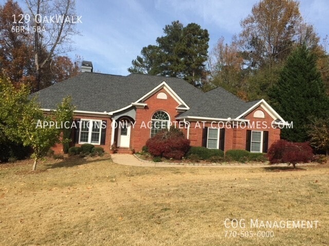 Building Photo - 129 OakWalk-