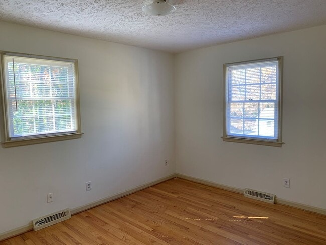 Photo - 3 Bedroom House off Timberlake Road