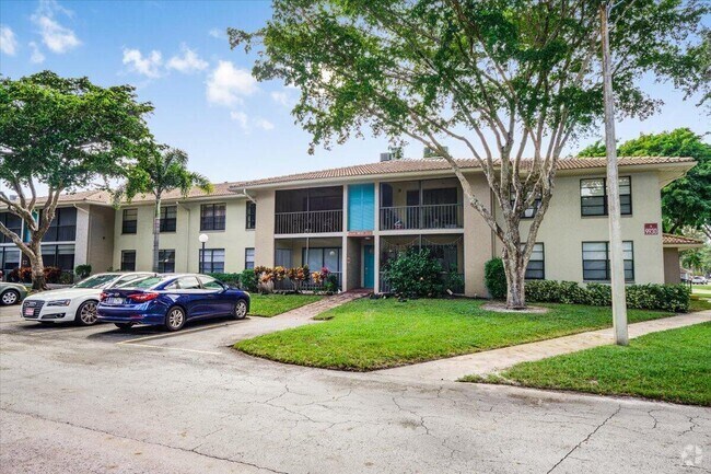 Building Photo - 9930 Pineapple Tree Dr Unit 203 Rental