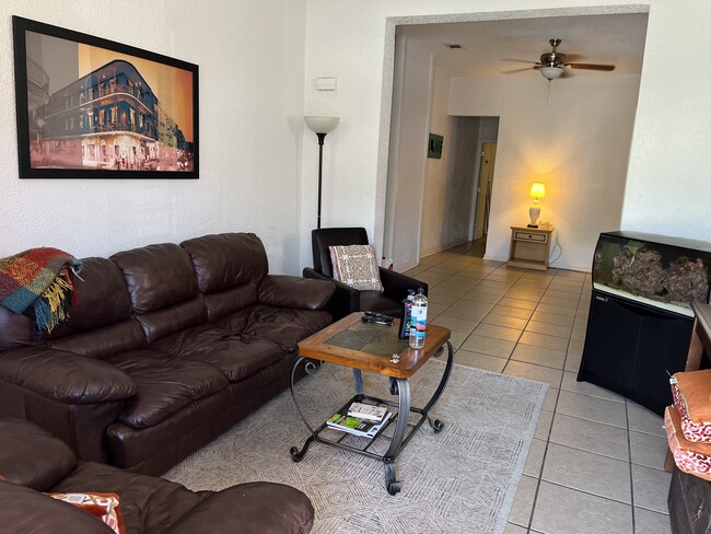 Photo - 2513 Palmyra St