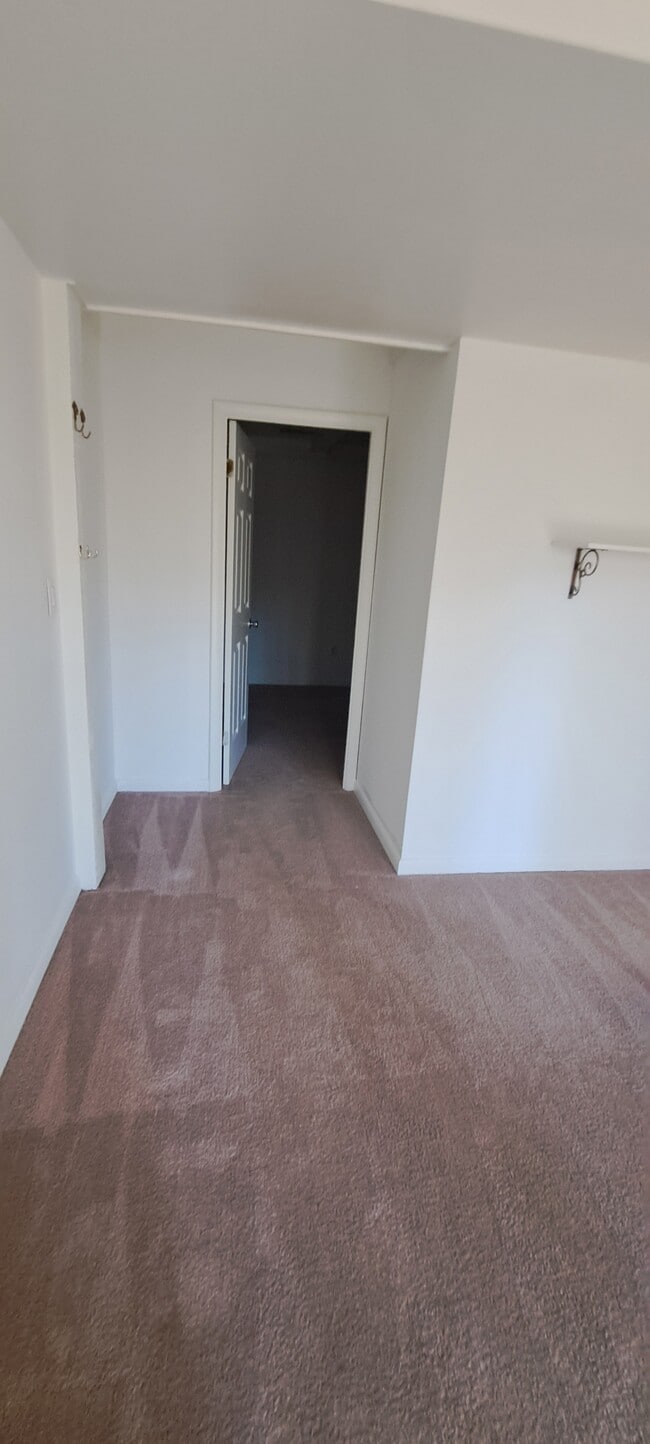 Photo - 102 Berwick Cir