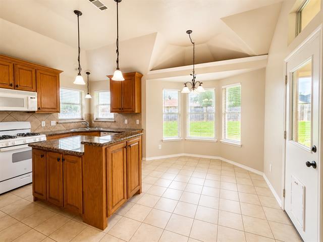 Photo - 1806 Sand Stone