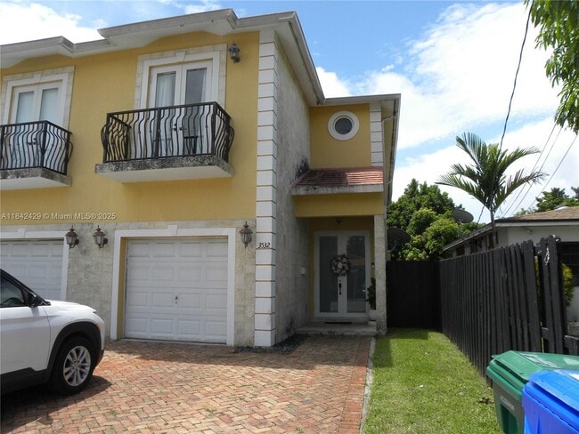 Photo - 3532 SW 23rd Ter