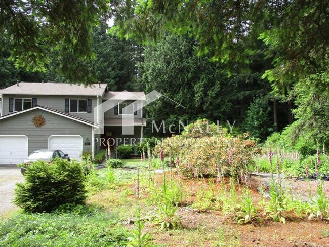 Photo - Charming 2 Bedroom 2 Bath Duplex