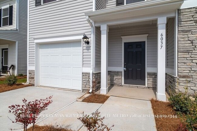 Photo - Stylish 3-Bedroom Gem Near I-485 & Charlotte Hotspots