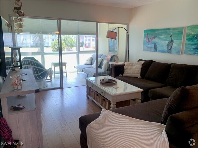 Building Photo - 1724 Pine Valley Dr Unit 201 Rental