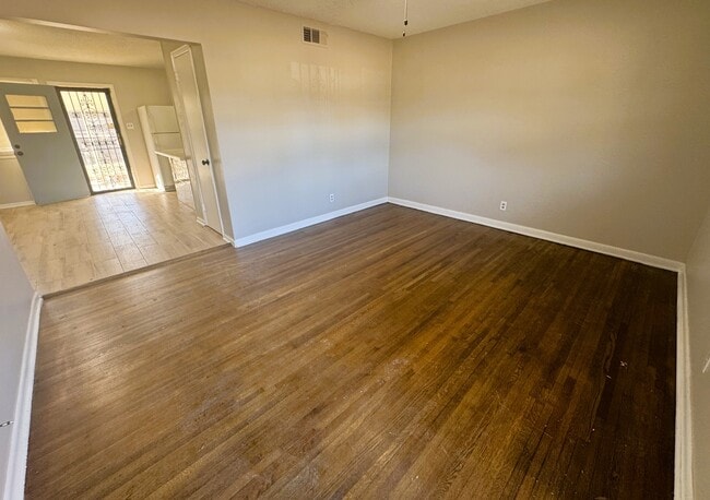 Photo - 4577 Gailwood Ave