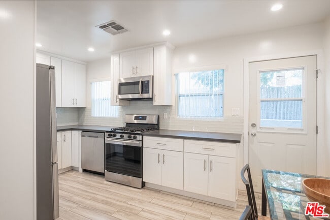 Photo - 1024 Maple St Unit 1