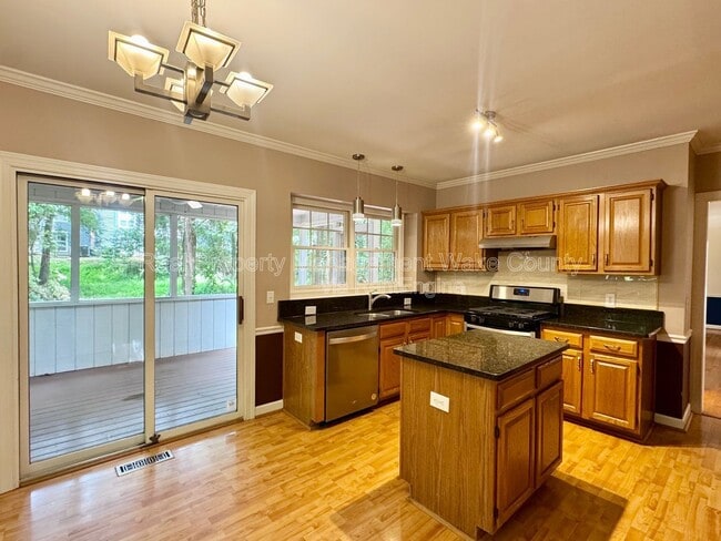 Photo - 106 Oak Spring Ct