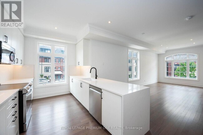 Photo - 15 Lunar Cres