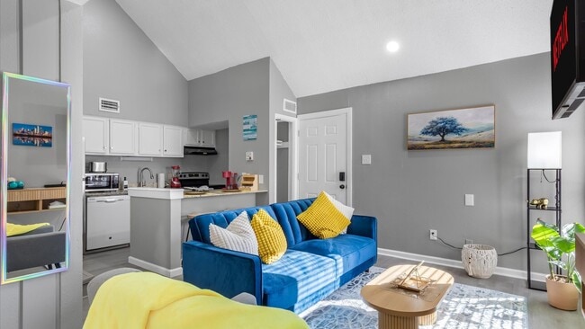 Photo - 7900 Brookriver Dr