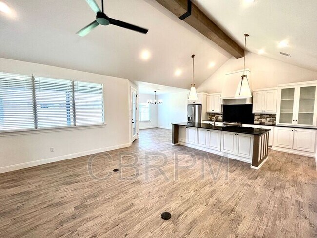 Photo - 5603 117th St