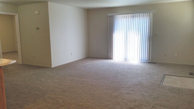 324 Sweetwater Cir Unit B