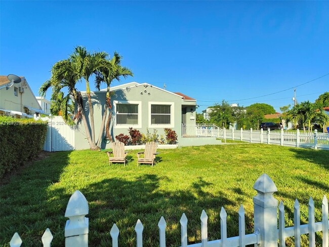 Photo - 470 SW 25th Rd