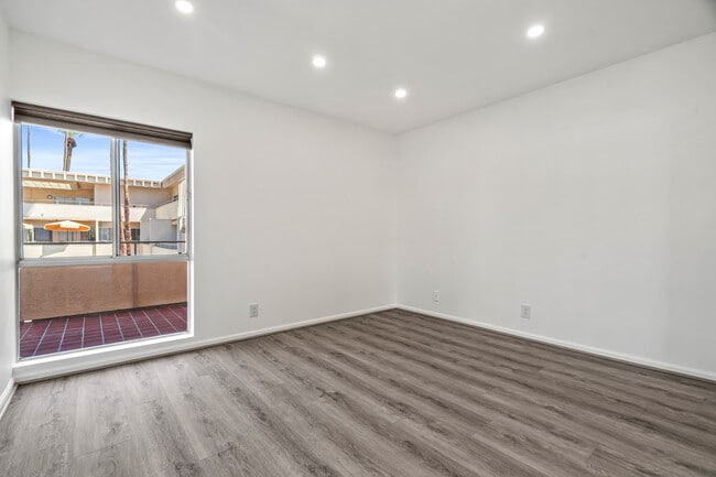 Photo - 277 E Alejo Rd Unit Villa Alejo